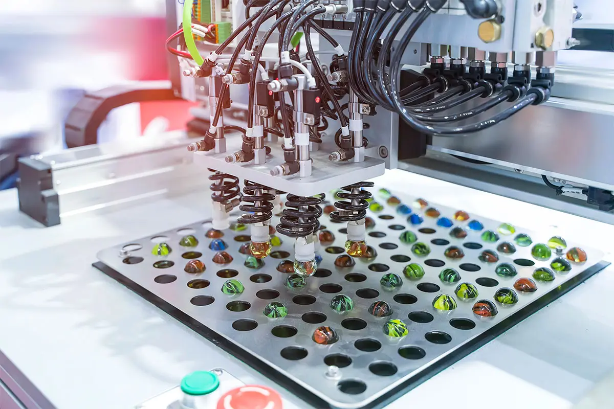 przenoszenie kulek szklanych przyssawki próżniowe